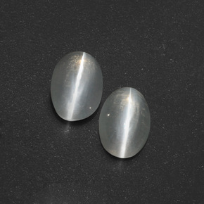 天然烟熏色Sillimanite Cat's Eye，椭圆形切割，7×4.7毫米，半透明