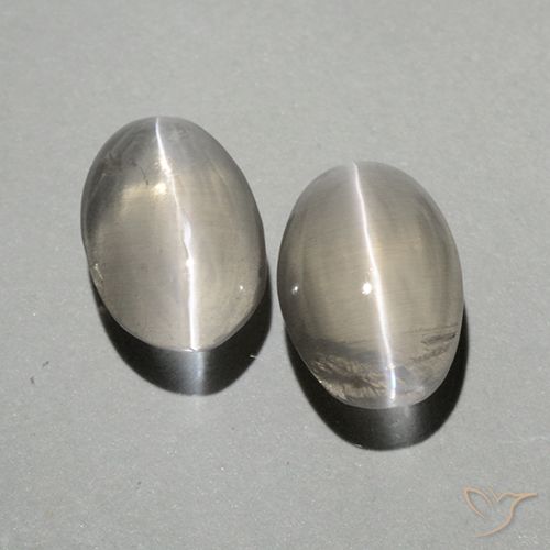 1.90ctw 天然 暖白 硅线石猫眼, 椭圆形, 透明