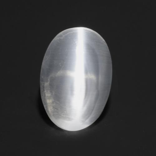 0.80克拉天然白色Sillimanite Cat's Eye，椭圆形切割，6.7×4.6毫米，透明