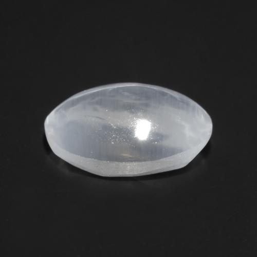 0.80克拉天然白色Sillimanite Cat's Eye，椭圆形切割，6.7×4.6毫米，透明
