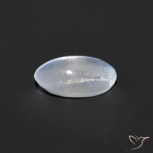 0.70克拉天然硅线石猫眼，椭圆形，透明