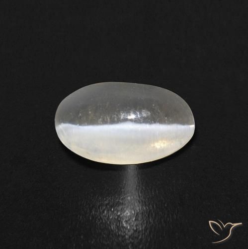 0.84ct 天然 暖白 硅线石猫眼, 椭圆形, 透明