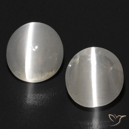 2.68 克拉椭圆形硅线石猫眼石,6.5 x 6.2 毫米产自马达加斯加, Photo A