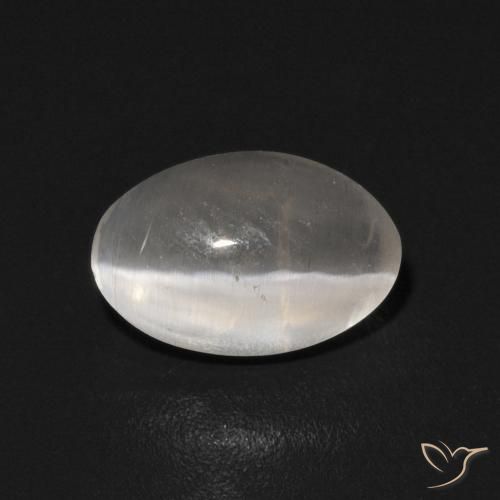 0.94ct 天然 暖白 硅线石猫眼, 椭圆形, 透明