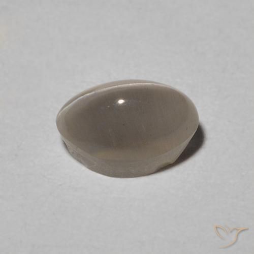 0.97克拉天然硅线石猫眼，椭圆形，半透明