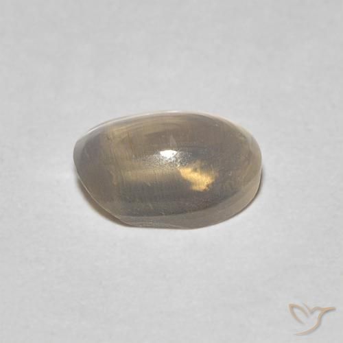 0.93克拉天然硅线石猫眼，椭圆形，透明