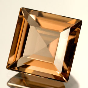 4.14克拉天然棕色烟晶，方形，9.9×9.9毫米，VVS-VS