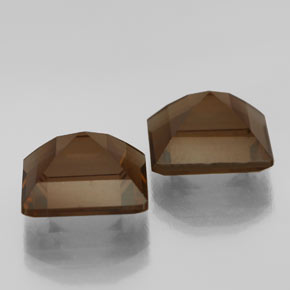 天然棕色烟晶，方形，10.1×10.1毫米，VVS-VS