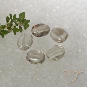 4.70克拉天然烟晶，椭圆形，透明