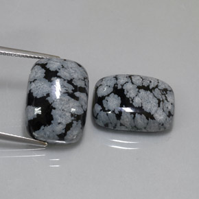 天然多色雪花黑曜石，垫形剪裁，17.9×13.1毫米，不透明
