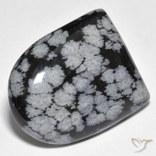 29.59克拉天然雪花黑曜石，花式切割，不透明