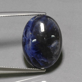 12.79克拉天然方钠石，椭圆形切割，19.9×15毫米，不透明