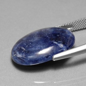 10.96克拉天然方钠石，椭圆形切割，20.2×15.2毫米，不透明