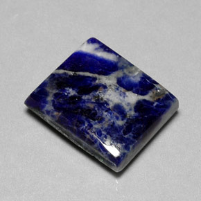 16.13克拉天然方钠石，长方形切工，19.6×16.7毫米，不透明