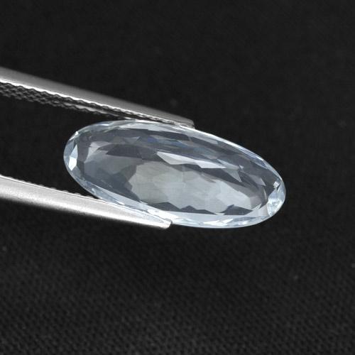 2.85克拉天然白色方钠石，椭圆形切割，15.6×7.1毫米，VS