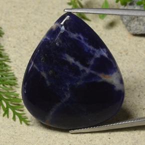 32.53克拉天然多色方钠石，梨形，33×28.8毫米，不透明