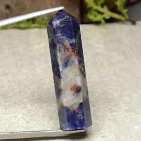 20.35克拉天然多色方钠石，异形，32.7×8.8毫米，不透明