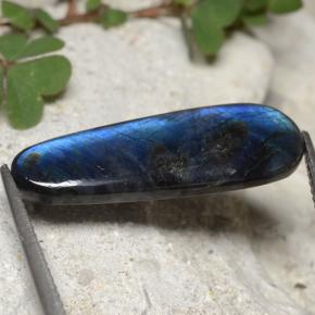 4.87克拉天然光谱石，异形，不透明