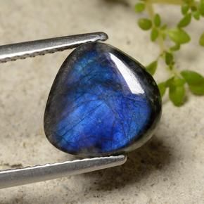 2.60克拉天然光谱石，异形，不透明