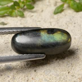 2.84克拉天然光谱石，椭圆形切割，不透明
