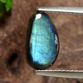 1.95克拉天然光谱石，异形，不透明