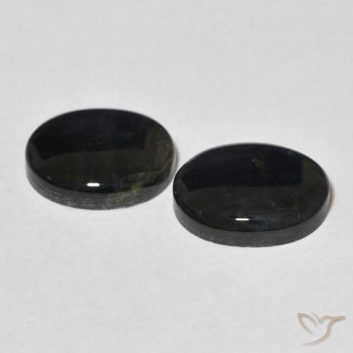 3.88克拉天然光谱石，椭圆形，不透明