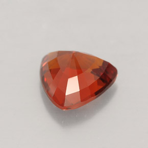 1.85克拉天然橙色锰铝榴石，三角形，7.7×7.4毫米，VVS-VS