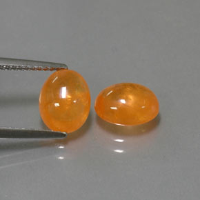 天然橙色锰铝榴石，透明，8.7×6.9毫米，透明/半透明