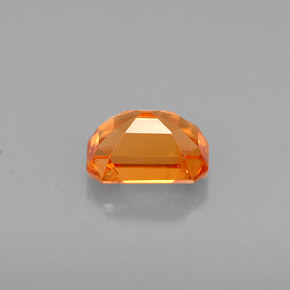0.83克拉天然橙色锰铝榴石，祖母绿式切割，5.7×3.9毫米，VS