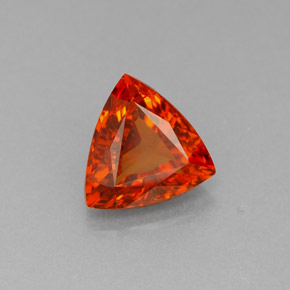 1.34克拉天然橙色锰铝榴石，三角形，7×6.7毫米，SI