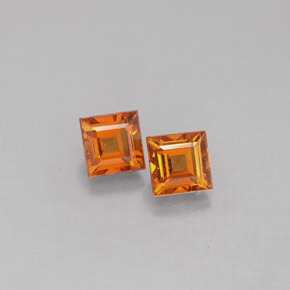 天然橙色锰铝榴石，方形，4.1×4.1毫米，VS