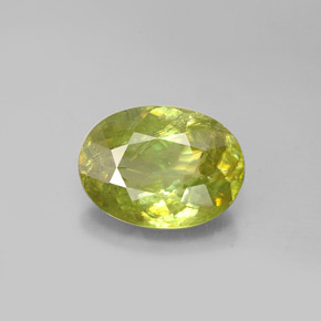 2.98克拉天然绿色榍石，椭圆形切割，10.5×7.7毫米，SI