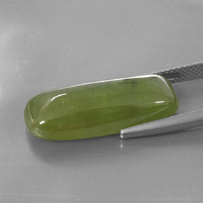 16.14克拉天然绿色榍石，透明，23.6×10.1毫米，透明/半透明