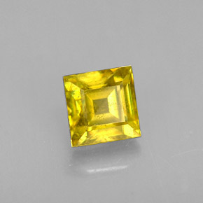 0.64克拉天然黄金色榍石，方形，4.4×4.4毫米，VS-SI
