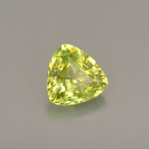 0.77克拉天然绿色榍石，三角形，6×5.8毫米，VVS-VS