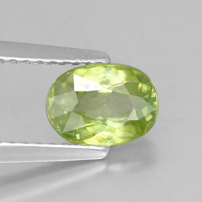1.07克拉天然绿色榍石，椭圆形切割，7.1×5.2毫米，VVS-VS