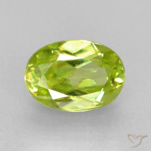 0.77ct 天然 亮绿色 榍石, 椭圆形, VS