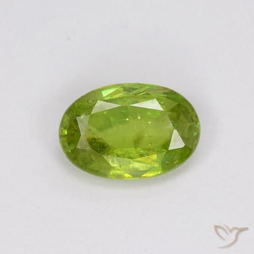 0.73ct 天然 亮绿色 榍石, 椭圆形, VS-SI