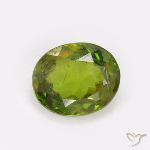 0.92ct 天然 森林绿 榍石, 椭圆形, VS-SI
