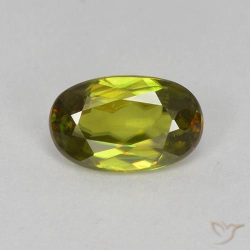 0.74ct 天然 中深绿色 榍石, 椭圆形, VVS-VS