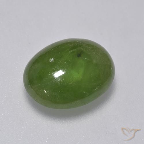 3.56ct 天然 充满活力的绿色 榍石, 椭圆形, 半透明