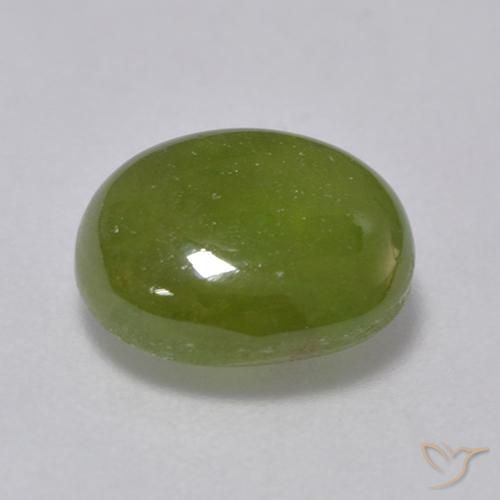 2.75克拉天然榍石，椭圆形，半透明