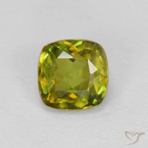 0.48ct 天然 中绿色 榍石, 软垫, VVS-VS