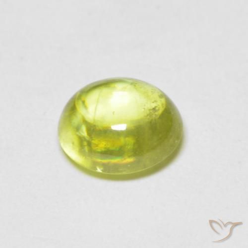 0.97克拉天然榍石，椭圆形，透明