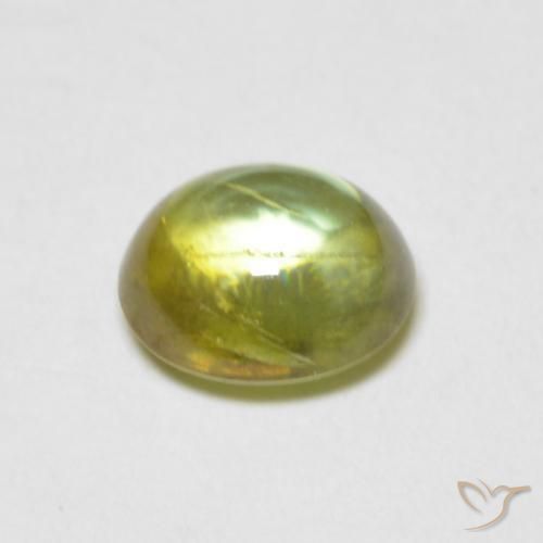 0.88克拉天然榍石，椭圆形，透明