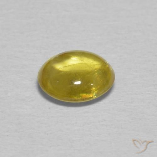 0.76克拉天然榍石，椭圆形，透明