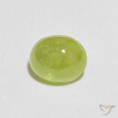 0.84ct 天然 亮绿色 榍石, 椭圆形, 透明