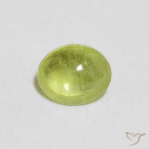 0.76ct 天然 活泼的黄绿色 榍石, 椭圆形, 透明