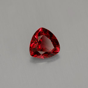 0.50克拉天然尖晶石，三角形，5.2×5.1毫米，VVS-VS