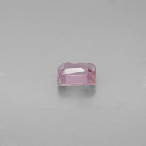 0.50克拉天然粉色尖晶石，长方形切工，5×3.8毫米，VS